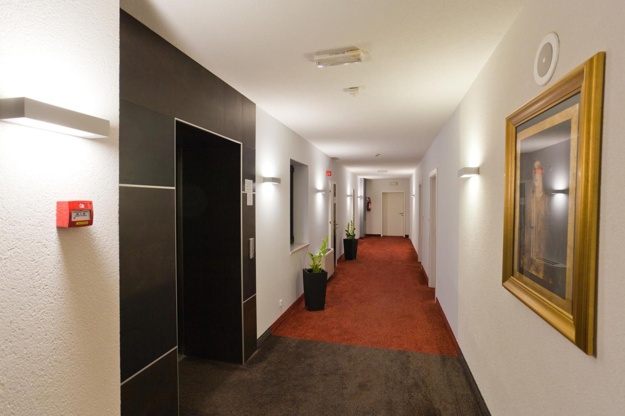 Hotel Marina Veglia Exterior foto
