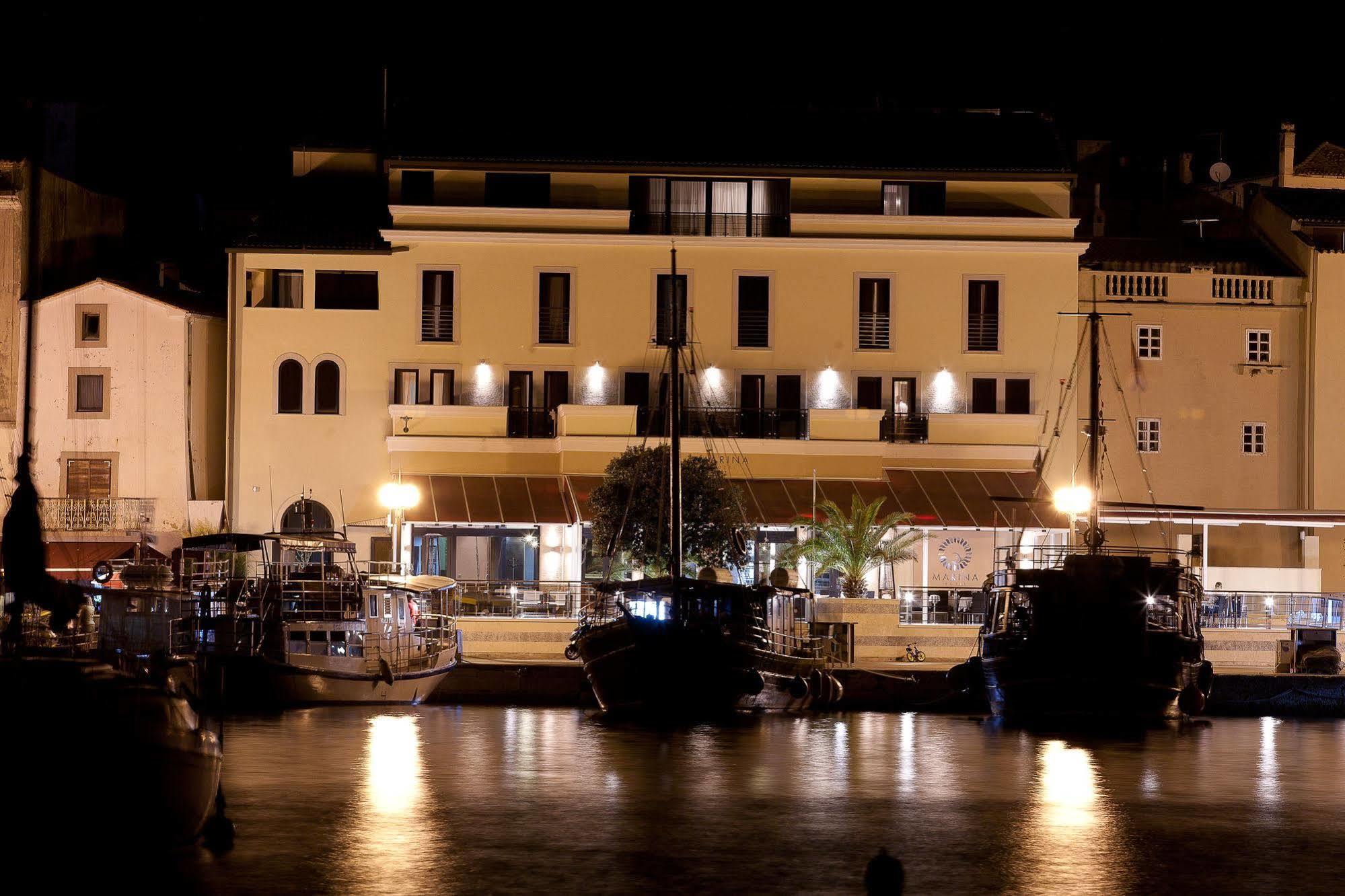 Hotel Marina Veglia Exterior foto