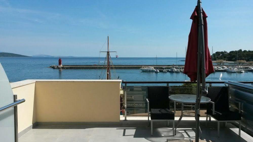 Hotel Marina Veglia Exterior foto